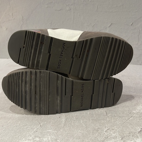 Michael Kore sneakers 👟👟👟 - Picture 5 of 5